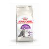Сухий корм для вибагливих котів з чутливим травленням Royal Canin Sensible 33 2 кг (домашня птиця)