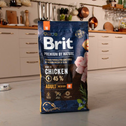 Сухий корм для собак Brit Premium Dog Adult M 8 кг - курка