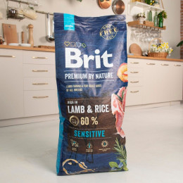 Сухий корм для собак Brit Premium Dog Sensitive 15 кг - ягня та рис