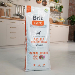 Сухий корм для собак Brit Care Dog Hypoallergenic Adult Medium Breed 12 кг - ягня